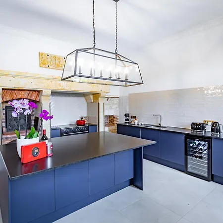 Chateau D'encassagnard Πανσιόν 4*